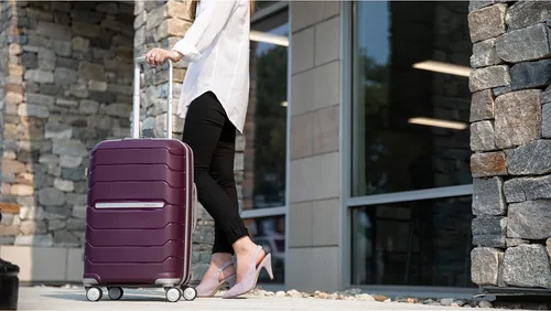 Miniatura 2 de Samsonite Freeform Maleta rígida, expandible con ruedas dobles giratorias, Amatista púrpura