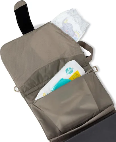 Miniatura 7 de Osprey Poco Portable Changing Pad - Washable Travel Baby Diaper Mat with Pockets Negro