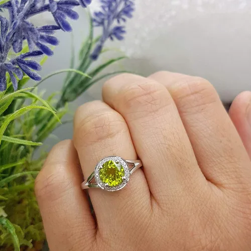 Miniatura 27 de Dazzlingrock Collection Anillo de compromiso redondo de 0.276 in con halo de diamante blanco y vástago dividido para ella en oro macizo de 14