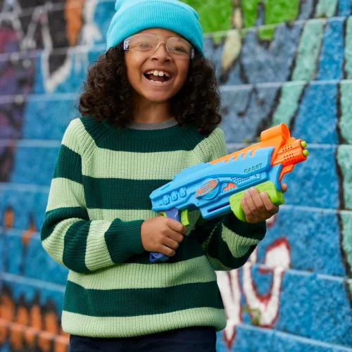Miniatura 12 de Nerf Elite Jr Ultimate Starter Set, 2 lanzadores de espuma de juguete fáciles de jugar, 15 dardos Nerf Elite, 2 objetivos, juegos al aire libre