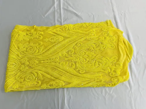 Miniatura 7 de Telón de fondo King INC Empire Damask Design con lentejuelas bordadas en una tela de malla elástica de 4 vías (amarillo brillante)
