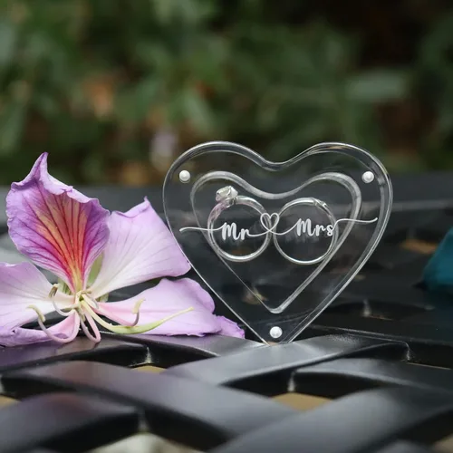 Miniatura 4 de Caja de anillo de acrílico grabada para ceremonia de boda, caja de portador de anillos para compromiso de propuesta (forma de corazón B)