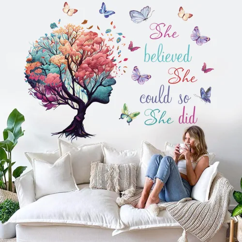 Miniatura 5 de Arte de pared con citas inspiradoras - Adhesivos de árbol y mariposa "She Believed She Could So She Did" para decoración de dormitorio y sala