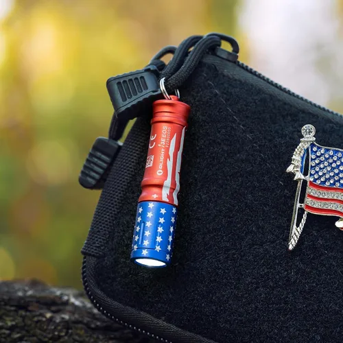Miniatura 7 de OLIGHT i3E EOS - Linterna EDC compacta de 90 lúmenes con lente PMMA TIR, batería AAA, llavero para noche y camping (Edición Estrellas y Rayas)