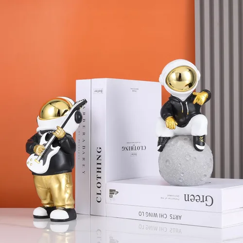 Miniatura 6 de Figura de astronauta, escultura de astronauta en oro negro, estatua de astronauta, regalo para niños, decoración de habitación para hombres, hogar