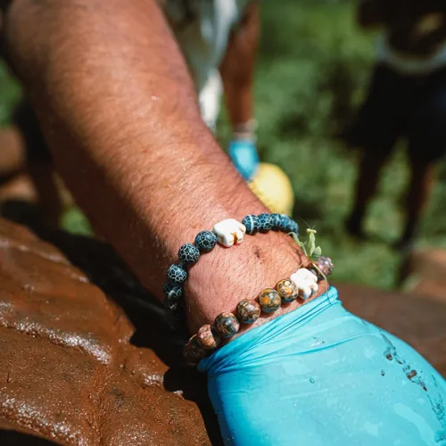 Miniatura 15 de Fahlo Pulsera de seguimiento de elefantes, elástica, soporta Save The Elephants, talla única para hombres y mujeres
