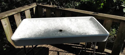 Miniatura 6 de Old Cedar Outfitters Fill and Chill - Mesa plegable con enfriador de hielo con fregadero grande y drenaje para limpiar peces y caza y mantener