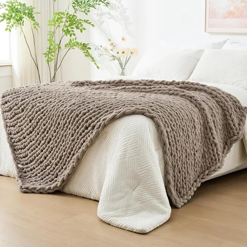 Miniatura 19 de Bigacogo Manta de punto grueso para sofá, 51 x 63 pulgadas, 100% tejida a mano con hilo de felpilla grueso jumbo, acogedoras y suaves mantas grandes