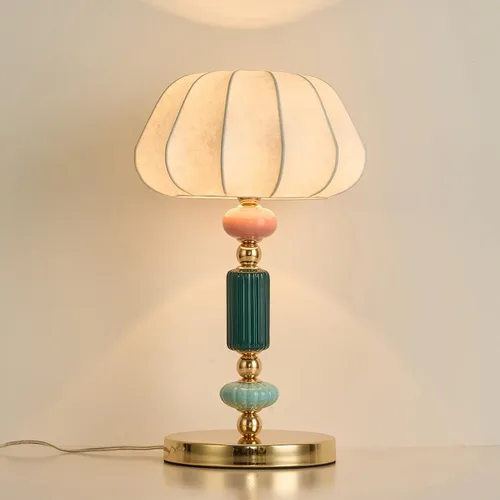Miniatura 10 de Lámpara de mesa moderna imitada de seda con enchufe, base metálica, luz de escritorio con enchufe, cable y interruptor para dormitorio, mesita