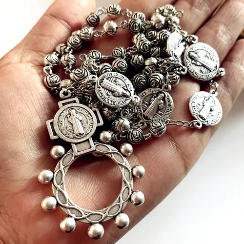 Miniatura 4 de elegantmedical Hecho a mano de cuentas de rosa católico San Benito Rosario Collar Cruz Caja de regalo Italia crucifijo, Zinc, No es una piedra