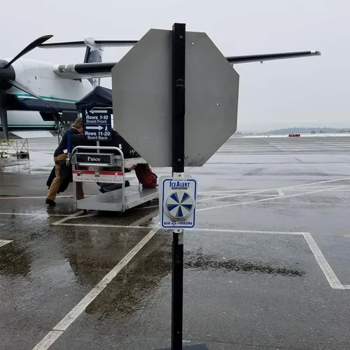 Miniatura 6 de Señal de alerta de hielo SmartSign - 12 x 7 pulgadas, indicador sensible a la temperatura de montaje universal con soporte de sección posterior, Kit