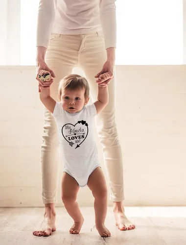 Miniatura 19 de CBTwear My Abuela Loves Me – Ropa de bebé – Divertido traje de bebé para recién nacido para niños y niñas