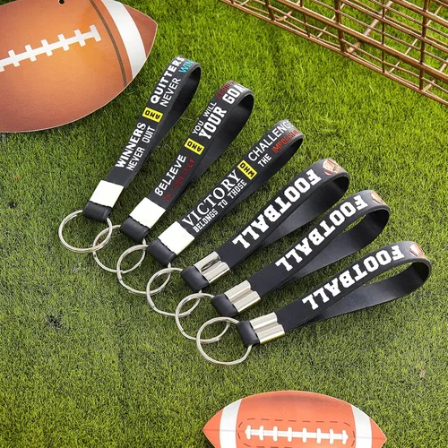 Miniatura 4 de Junkin 24 piezas de regalos de fiesta de fútbol de silicona llaveros de regalo de noche para adultos mayores, accesorios de fiesta