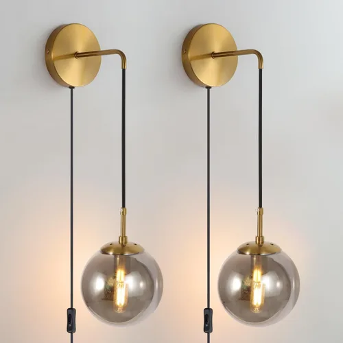 Miniatura 16 de Juego de 2 apliques de pared negros y latón dorados. Juego de 2 apliques de pared enchufables con pantalla de vidrio ámbar globo, lámparas de pared