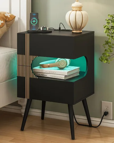 JOONEE Mesita de noche negra con estación de carga y luces LED, moderna mesita de noche con 2 cajones de almacenamiento, mesita de noche con patas