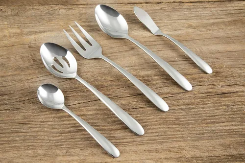 Miniatura 5 de Cambridge Silversmiths Jude Mirror - Juego de cubiertos de 45 piezas, servicio para ocho, color plateado