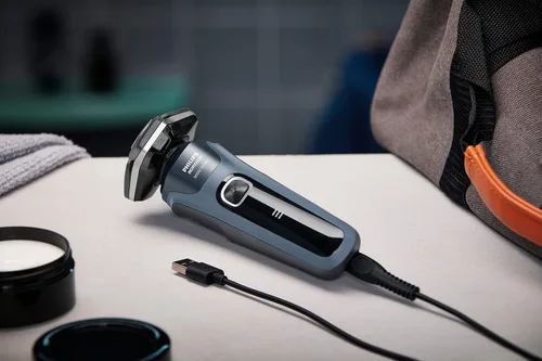Miniatura 8 de Philips Norelco Shaver 5400, afeitadora recargable en seco y húmedo con recortadora emergente, S5880/81