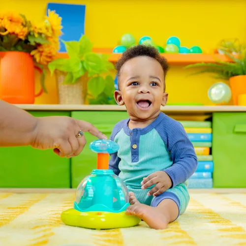 Miniatura 7 de Bright Starts Juguete giratorio, de presionar y brillar, de causa y efecto, musical para bebés, a partir de 6 meses+ Prensa y resplandor