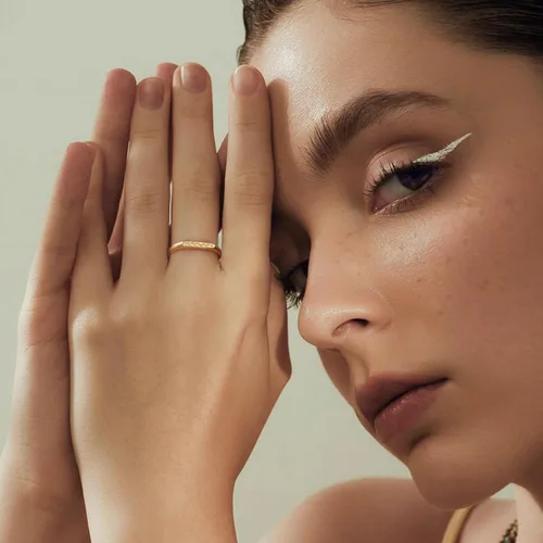 Miniatura 2 de YeGieonr - Anillo hecho a mano con flores, declaración minimalista y grabado botánico, joyería personalizable y delicada para mujeres y niñas