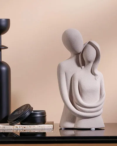 Miniatura 2 de HYFAN Estatua de amor abrazando pareja cerámica decoración romántica adorno figura regalo escultura significativa para dormitorio, hogar, oficina