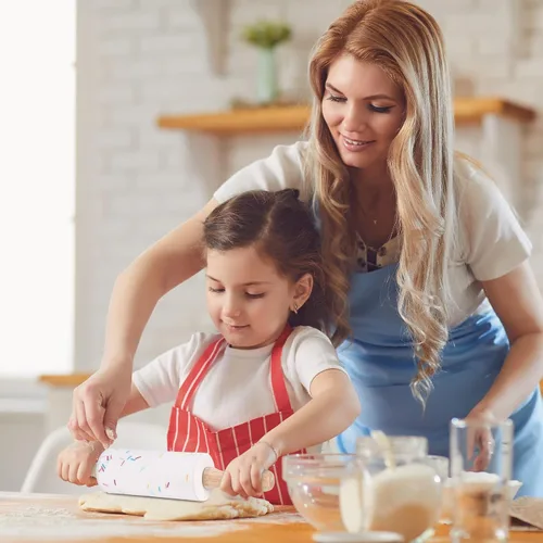 Miniatura 4 de Juego de 7 cuchillos de madera para niños pequeños, tabla de cortar y cuchillos para cocina real, herramientas de cocina Montessori para niños