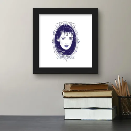 Miniatura 4 de Trends International Gallery Pops Beetlejuice - Póster de pared con retrato Lydia Deetz, 12.00 x 12.00 pulgadas, versión de marco negro