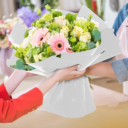 Miniatura 4 de Sabary 120 hojas de papel de regalo de flores, color puro, impermeable, papel de embalaje floral con cinta de 196 pulgadas, suministros de ramo
