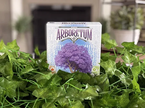 Miniatura 5 de Renegade Game Studios Juego de cartas de estrategia Arboretum que desafía a 2-4 jugadores de 8 años en adelante a crear el jardín más hermoso