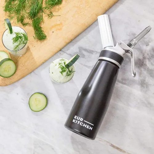 Miniatura 5 de EurKitchen - Dispensador profesional de crema batida de aluminio, recipiente para cremas sin fugas, 3 boquillas de decoración y cepillo de limpieza