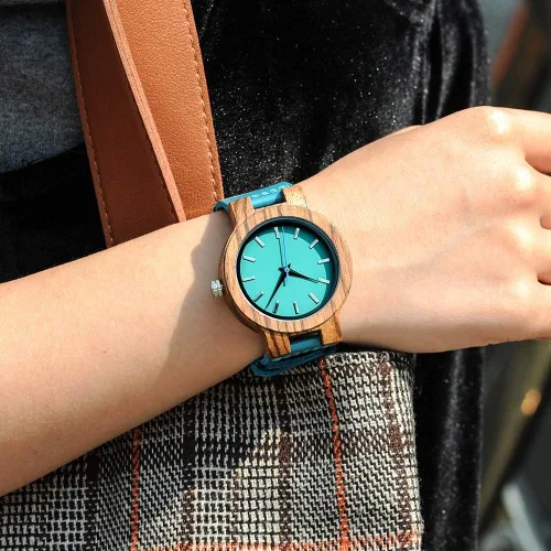 Miniatura 8 de BOBO BIRD Reloj de madera de bambú para hombre y mujer con correa de cuero de vaca azul, relojes casuales para el amor con caja