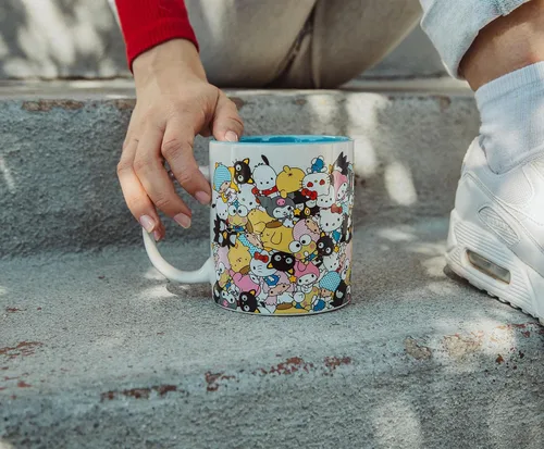 Miniatura 4 de Toynk Sanrio - Taza de cerámica con diseño de Hello Kitty And Friends, sin BPA, para expreso, té, capacidad para 20 onzas