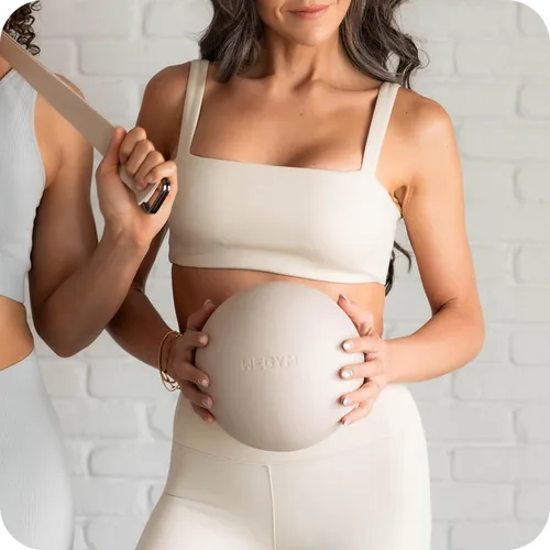 Miniatura 6 de Pelota de Pilates WeGym de 7.87 pulgadas con bomba, bola de ejercicio resistente al deslizamiento, mini bola de yoga para fuerza central, Bosque