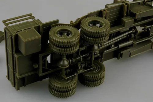 Miniatura 6 de Hobby Boss GMC Bofors - Kit de construcción de modelo de vehículo de pistola de 1.575 in