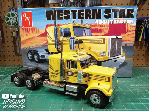 Miniatura 4 de AMT Western Star 4964 Tractor 1:25 Kit de modelo a escala