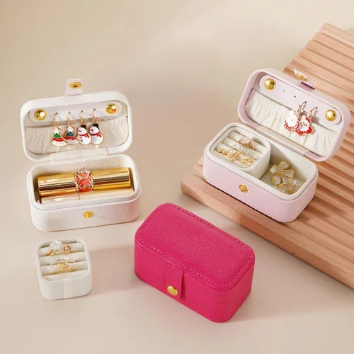 Miniatura 4 de Joyero de viaje de piel sintética, mini organizador de joyería, tamaño de viaje, artículos esenciales de viaje para lápiz labial, anillo, colgante