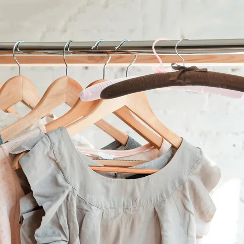 Miniatura 7 de 5 perchas acolchadas de satén antideslizantes para ropa, perchas para suéteres, perchas para vestidos de boda, perchas para vestidos de boda