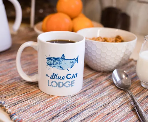 Miniatura 5 de Surreal Entertainment Exclusiva taza de café de cerámica blanca con logotipo de gato azul de Ozark, colección oficial de televisión, juego de cocina