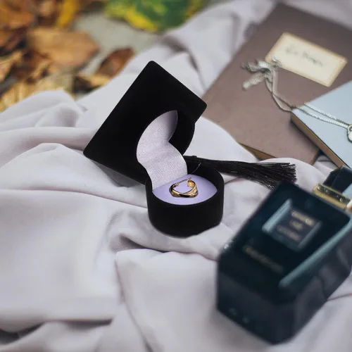 Miniatura 3 de Amosfun Caja de anillo con forma de sombrero de doctor, regalo de graduación, organizador creativo, caja de almacenamiento, soporte para anillo