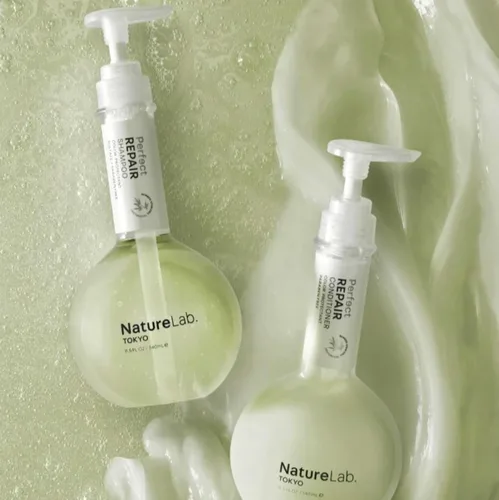 Miniatura 4 de NatureLab.TOKYO Perfect Repair Shampoo & Conditioner Duo – Champú y acondicionador japonés para cabello dañado y teñido – Penetra raíces y restaura