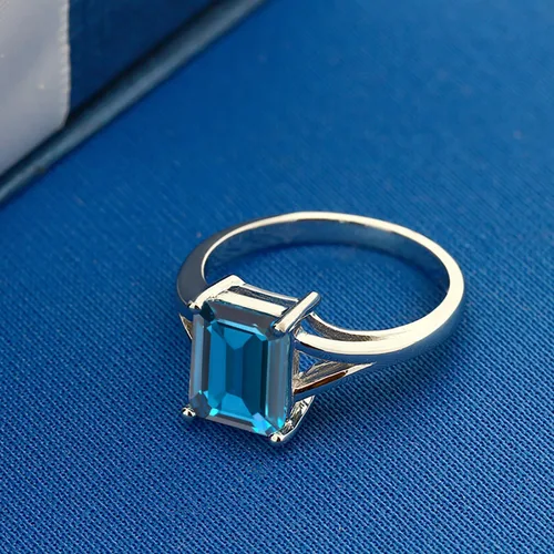 Miniatura 37 de Gem Stone King Anillo de compromiso solitario con diseño clásico de vástago dividido para mujer, plata de ley 925, piedra natal de piedra preciosa