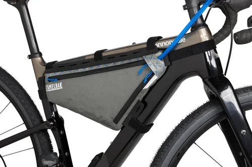 Miniatura 6 de CamelBak M.U.L.E. Bikepacking - Paquete de marco triangular impermeable - Incluye bolsa de depósito de hidratación Quickstow de 2 L, tamaño pequeño