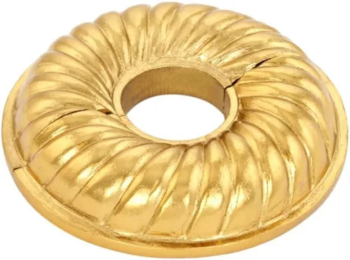 Miniatura 35 de Renovators Supply Manufacturing Placa de escudo de 3,13 pulgadas OD Escutcheon 1/2 en IPS Acabado de cobre antiguo Brida de radiador de aluminio