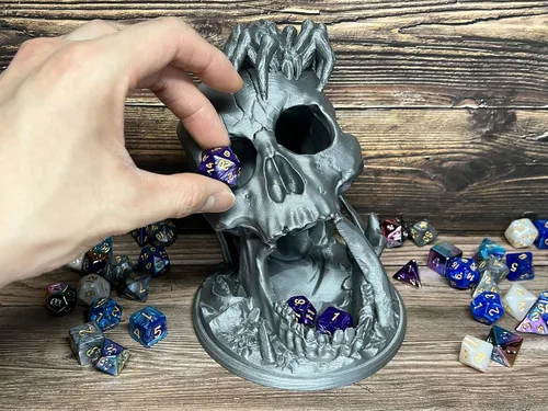 MunnyGrubbers - Torre de dados de calavera de 16,5 cm - (Juego de dados D20 de 7 piezas incluidas al azar) - Plástico inodoro sin olor a pintura -