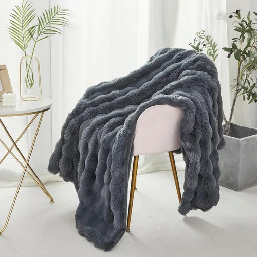 Miniatura 4 de YOU SA Manta de piel sintética gris oscuro de 51 x 63 pulgadas, manta decorativa de piel de conejo cálida y esponjosa para sofá cama, manta peluda