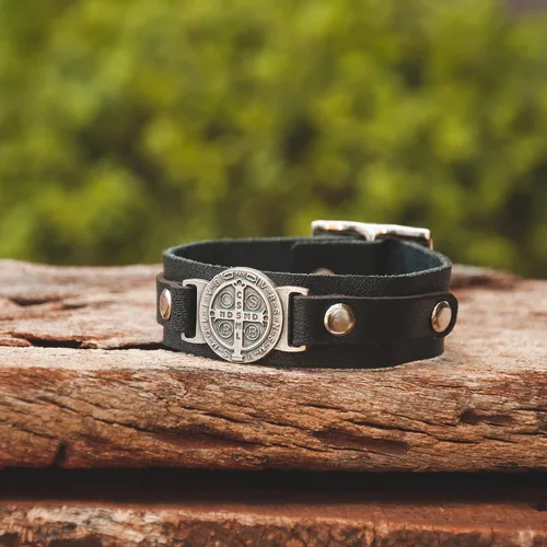 Miniatura 8 de Intercession Pulsera de protección de cuero genuino de San Benito fabricada en Brasil Madera