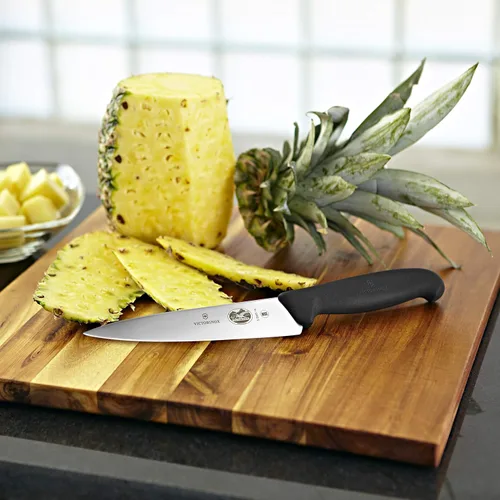 Miniatura 7 de Cuchillo de chef Victorinox, cuchillo pequeño de 5 pulgadas con mango de Fibrox, cuchillo de chef, 6 pulgadas, Negro