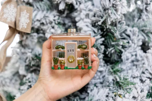 Miniatura 5 de Adorno de invernadero de vidrio soplado a mano y adorno de carretilla, juego de 2 adornos de jardín de vidrio para árbol de Navidad