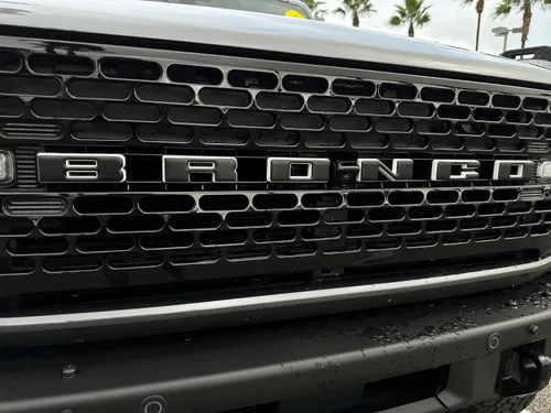 Miniatura 7 de Superposiciones de letras de rejilla - Compatible con Bronco 2021-2026