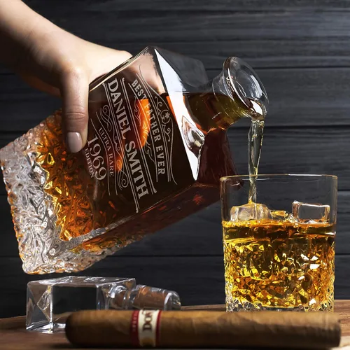 Miniatura 3 de Juego de decantador de whisky personalizado – Juego de regalo de licor personalizado de 5 piezas con 4 vasos y decantador grabado – 27.1 fl oz