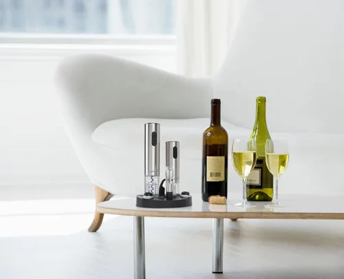 Miniatura 8 de Ivation Set de regalo de vino eléctrico - Incluye abridor de botellas, aireador, conservador al vacío, tapones, cortador de papel de aluminio y base